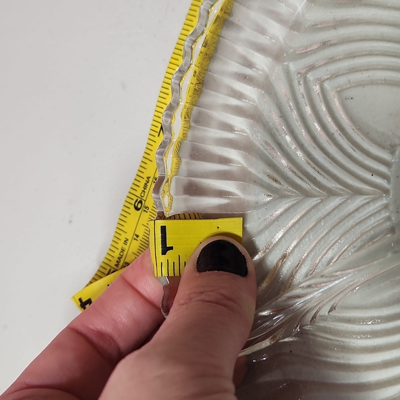 🕸Vintage Floral Exterior Detail Glass Accent 3 Divided Section Dish - Picture 6 of 6